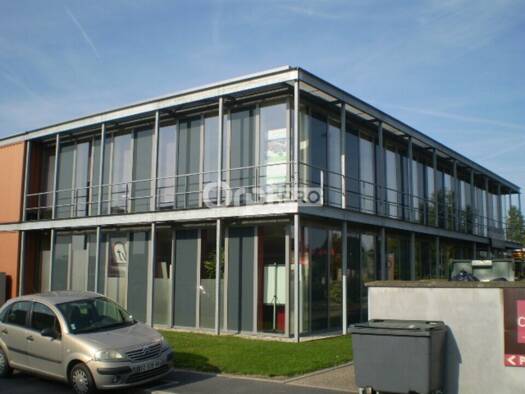 Local d'activités à louer 2 979 € 311 m² d'espace de stockage Reims 51100