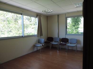 Espace bureau à louer 1 220 € 76 m² de bureaux Challes les Eaux 73190