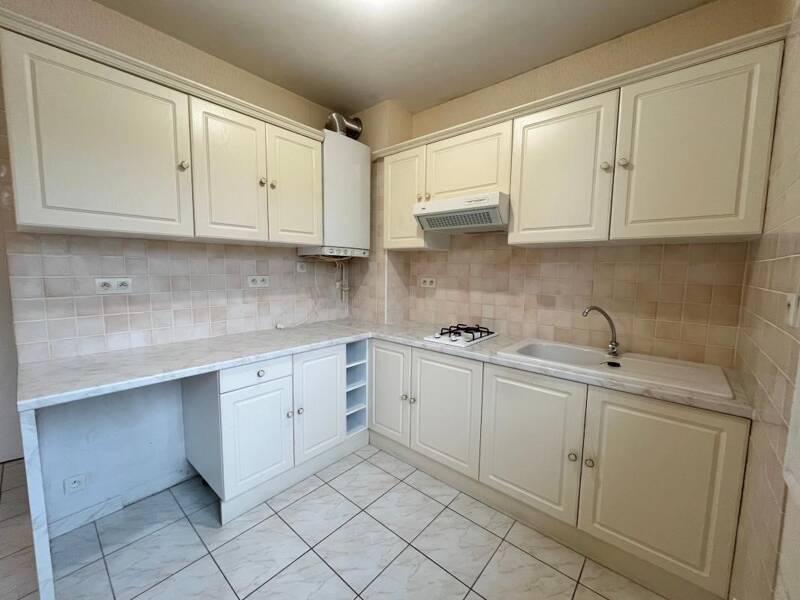 Maison à vendre, 42m², CARHAIX PLOUGUER