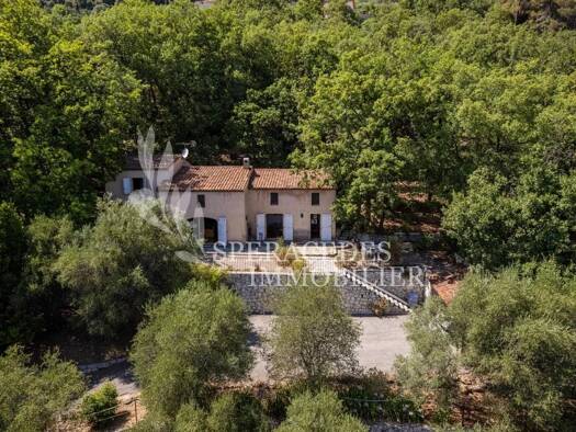 Maison à vendre 788 000 € 4 pièces 3 chambres 160 m² 5 362 m² de terrain Spéracèdes 06530