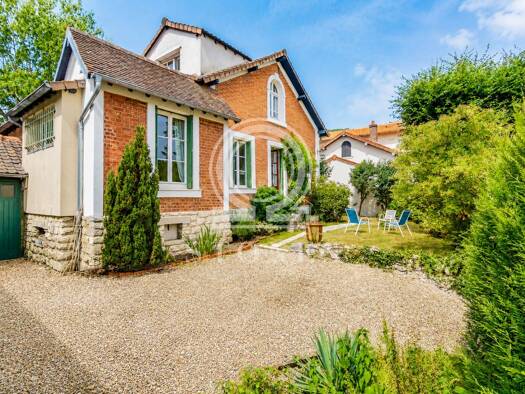 Maison à vendre 695 000 € 5 pièces 3 chambres 105,33 m² 350 m² de terrain Bougival 78380