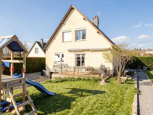 Maison à vendre 199 000 € 5 pièces 3 chambres 101 m² 590 m² de terrain Tôtes 76890