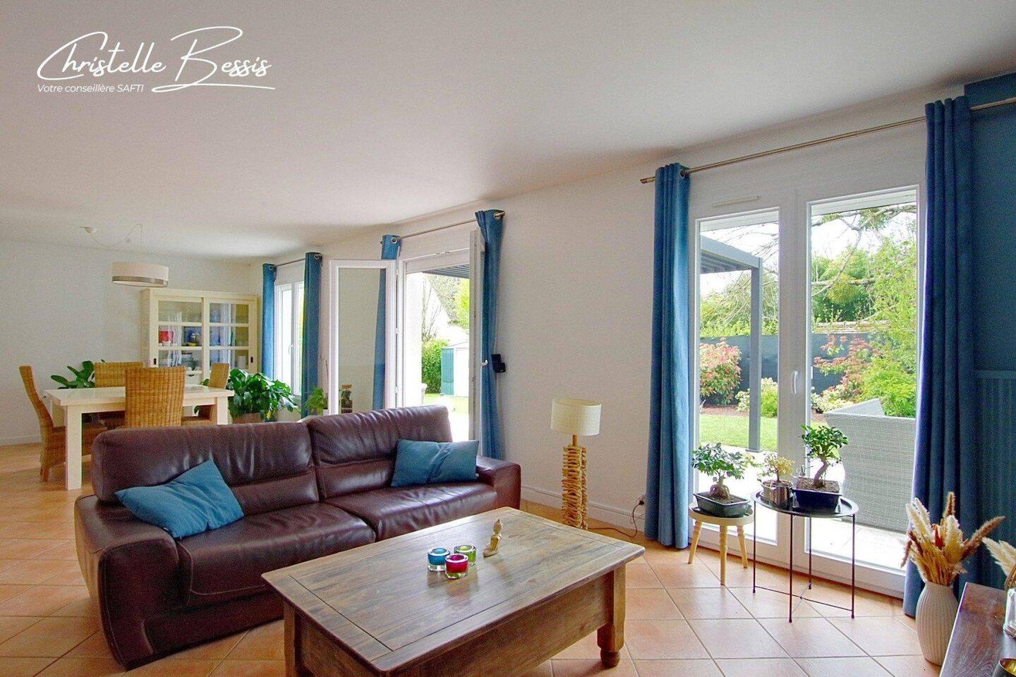 Maison à vendre, 161m², MANDRES LES ROSES