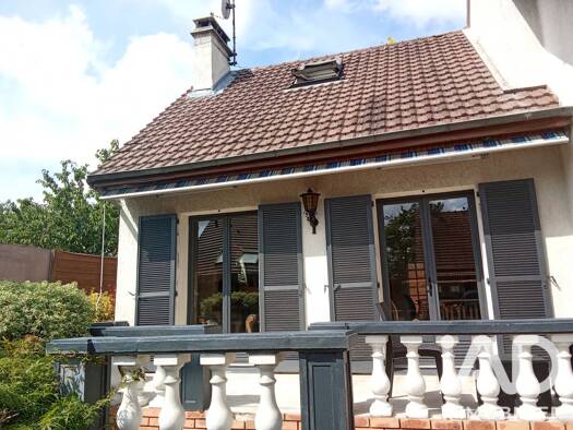 Maison à vendre 310 000 € 5 pièces 2 chambres 89 m² 270 m² de terrain Rue du Tir-Mont Châlat-Saint Hubert Chelles 77500