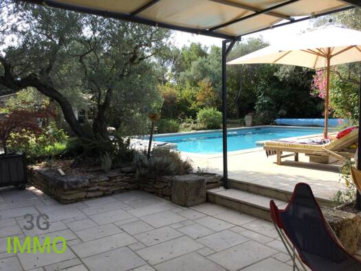 Maison de plain-pied à vendre 550 000 € 6 pièces 5 chambres 145 m² 1 080 m² de terrain Dr Ayme Cavaillon 84300