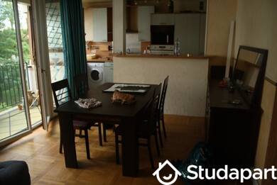 Appartement à louer 660 € 1 pièce 3 chambres 9 m² 3ème étage Colbert Châtenay-Malabry 92290