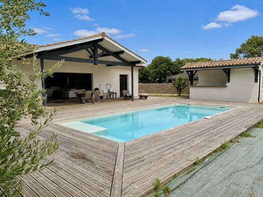 Maison de plain-pied à vendre 273 000 € 4 pièces 3 chambres 100 m² 1 589 m² de terrain Argenton 47250