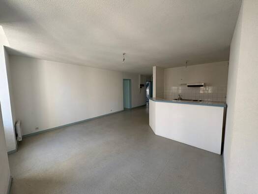 Appartement à louer 500 € 2 pièces 1 chambre 60 m² Étage 1/2 Marmande 47200