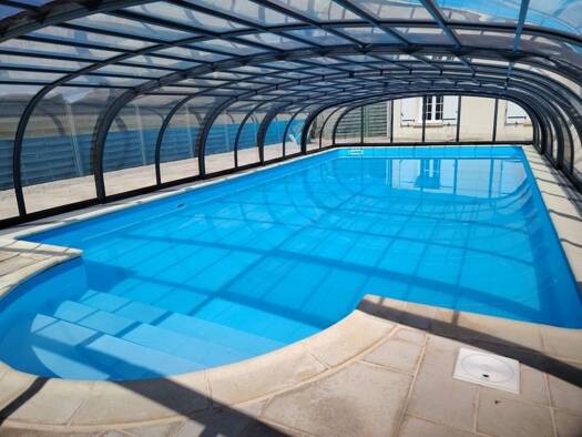 Maison de plain-pied à vendre 219 500 € 7 pièces 4 chambres 155 m² 1 532 m² de terrain Thouars 79100
