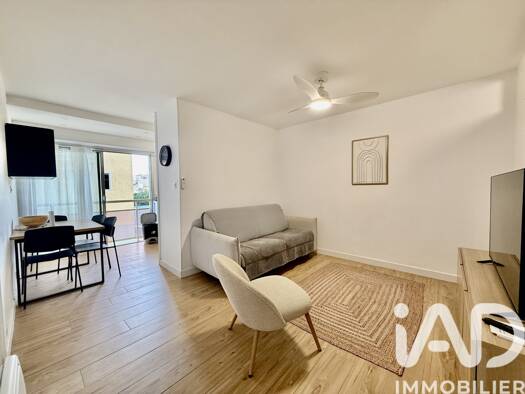 Appartement à vendre 199 000 € 3 pièces 2 chambres 46,09 m² Étage 1/7 Plage Centre Canet-en-Roussillon 66140