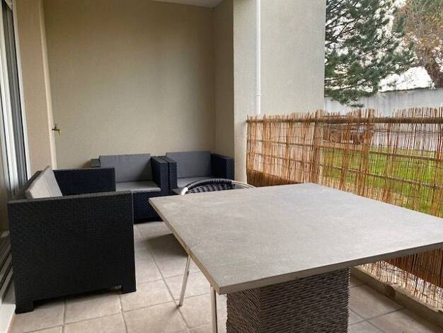 Appartement à louer 650 € 1 pièce 37,1 m² RDC disponible à partir du 01/07/2025 Fargues-Pigeonnier Le Pontet 84130