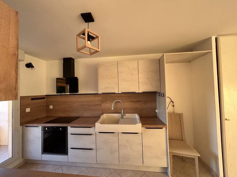 Maison à louer, 73m², MARSEILLE 9E