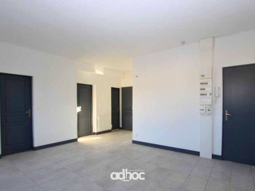 Appartement à vendre 110 000 € 3 pièces 2 chambres 51 m² Étage 1/2 Beaugency 45190