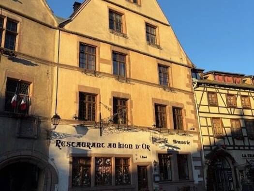 Boutique à vendre Fonds de commerce 2 672 000 € 377 m² de surface de vente Kaysersberg Vignoble 68240