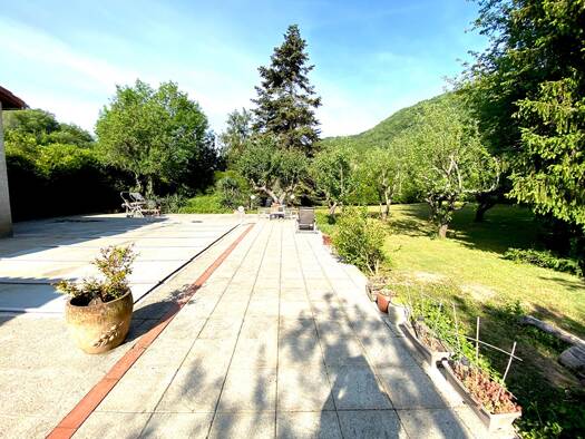 Maison à vendre 216 000 € 4 pièces 3 chambres 126 m² 2 125 m² de terrain Albi 81000