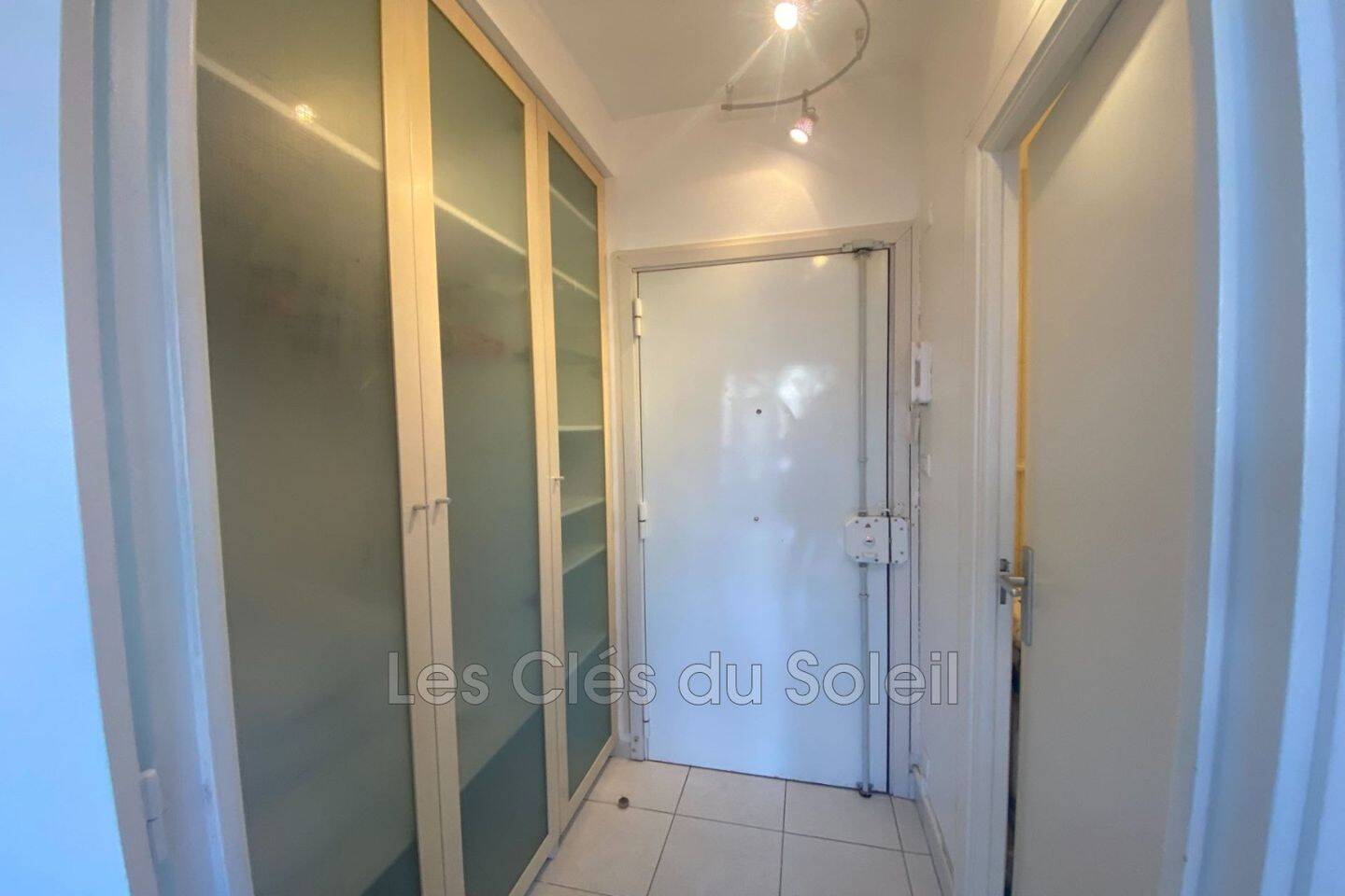 Maison à louer, 25m², HYERES