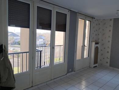 Appartement à louer 750 € 4 pièces 3 chambres 77 m² Joué Sud Joué-Lès-Tours 37300