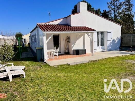 Maison de plain-pied à vendre 242 000 € 3 pièces 2 chambres 77 m² 521 m² de terrain Sallertaine Challans 85300