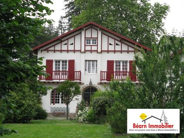 Maison à vendre 399 000 € 10 pièces 5 chambres 270 m² 2 059 m² de terrain Salies-de-Béarn 64270