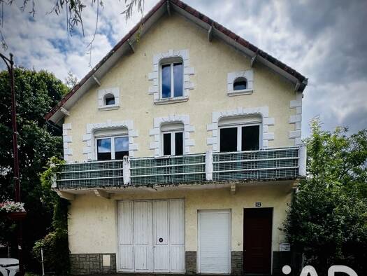 Immeuble à vendre 137 000 € 79 m² Piégut-Pluviers 24360