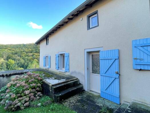 Maison à vendre 199 000 € 4 pièces 3 chambres 105 m² 2 107 m² de terrain Chazelles sur Lyon 42140
