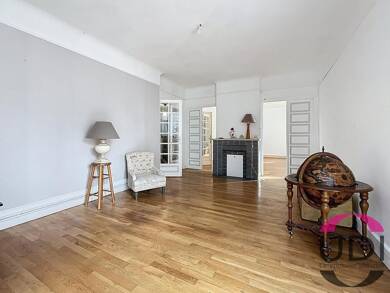 Appartement à vendre 129 900 € 5 pièces 3 chambres 125 m² 1er étage Centre Ville Guéret 23000
