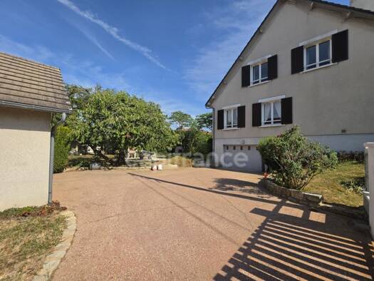 Maison à vendre 289 000 € 11 pièces 6 chambres 282 m² 1 976 m² de terrain Rive Gauche-Saint Savinien Villeneuve-sur-Yonne 89500