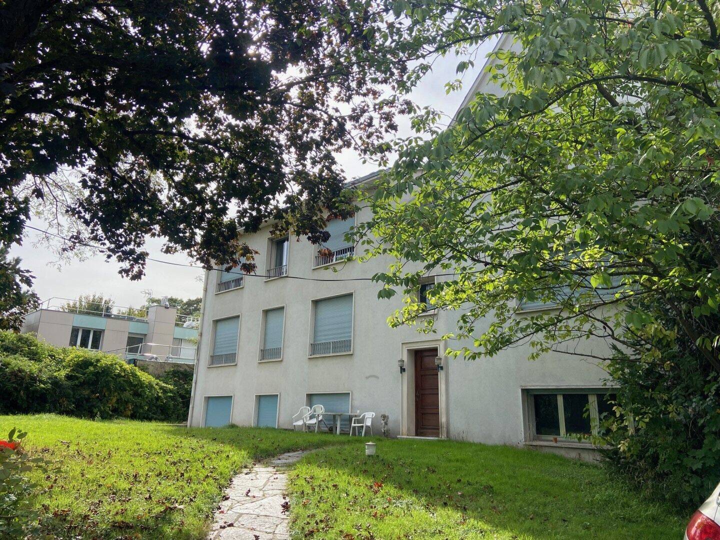 Maison à vendre, 234m², MARNES LA COQUETTE