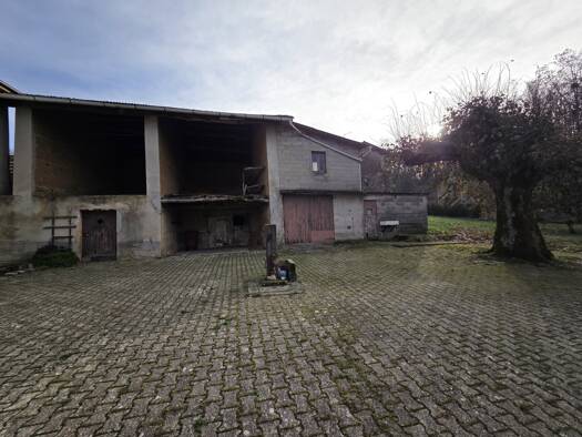 Maison à vendre 94 900 € 2 pièces 2 chambres 150 m² 530 m² de terrain Saint-Agnin-sur-Bion 38300