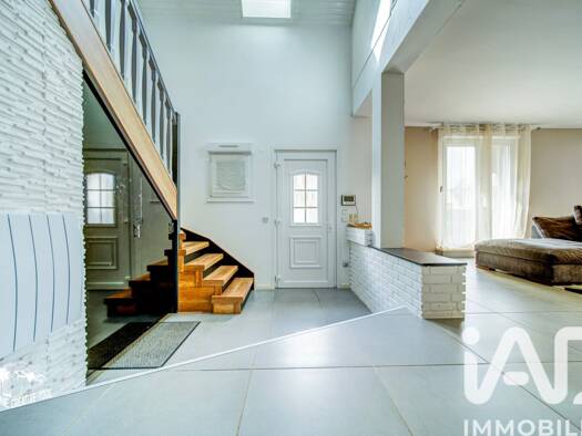 Maison à vendre 675 000 € 7 pièces 5 chambres 230 m² 1 144 m² de terrain La Seille-Rive Gauche Marly 57155