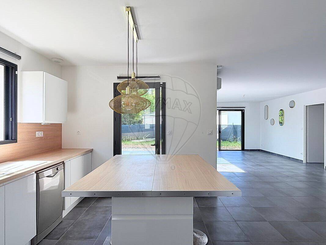 Maison à vendre, 94m², LES MATHES