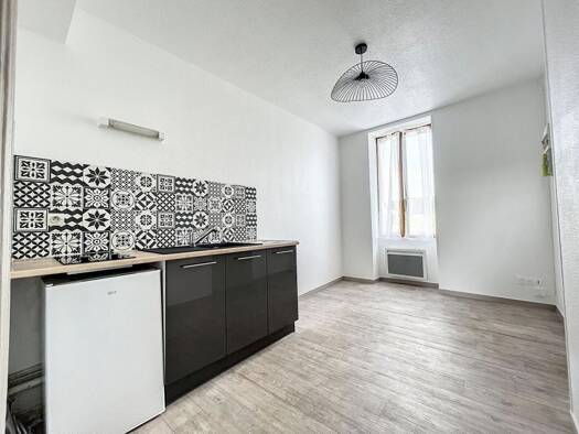 Appartement à louer 300 € 1 pièce 34,2 m² 1er étage Fours à Chaux Montluçon 03100