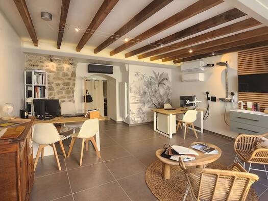 Local commercial à vendre 130 000 € 50 m² de surface de vente Brindas 69126