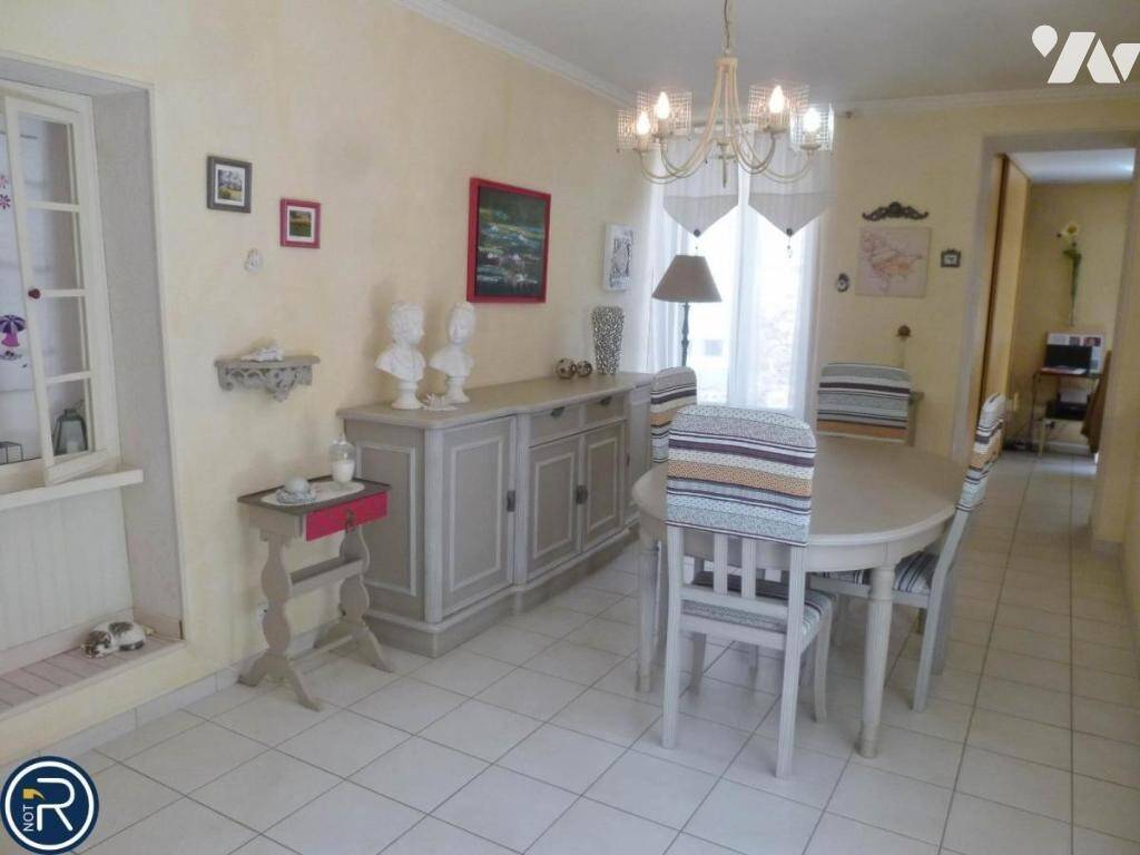 Maison à vendre, 130m², MONTSURS