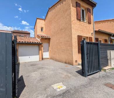 Maison à vendre 180 000 € 3 pièces 2 chambres 82 m² 110 m² de terrain Les Arches Digne-les-Bains 04000