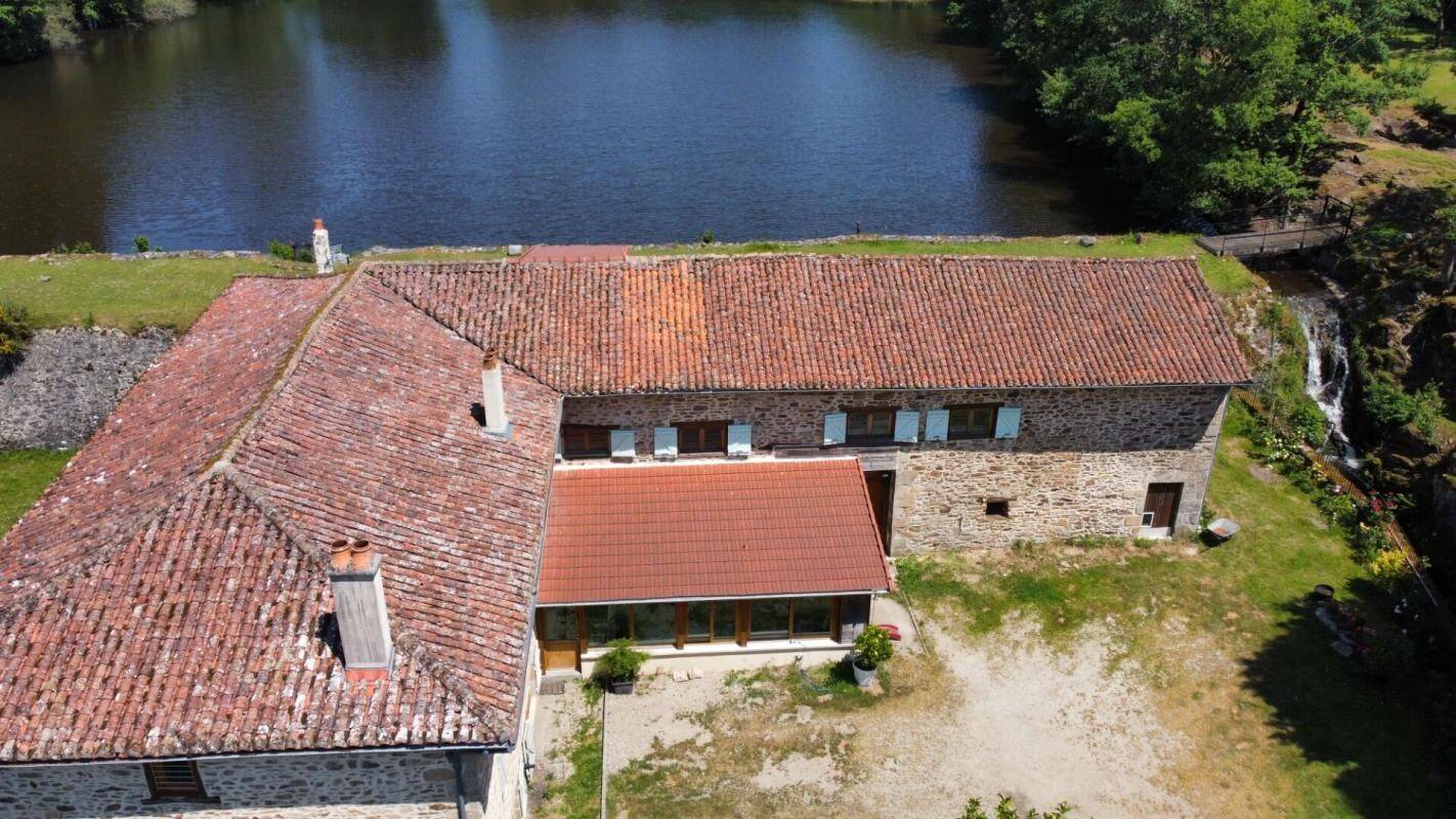 Maison à vendre, 495m², VERNEUIL SUR VIENNE
