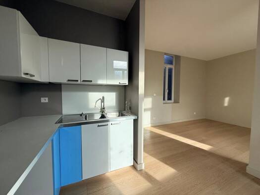 Appartement à louer 592 € 2 pièces 1 chambre 42,3 m² 1er étage Route d'Houplines Armentières 59280