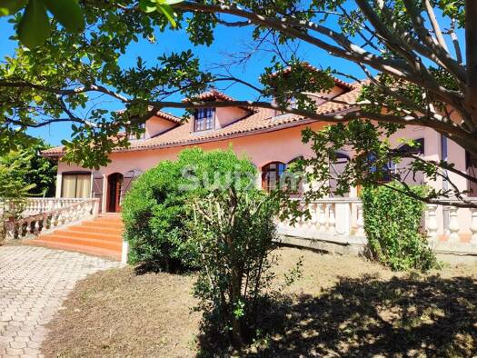 Maison à vendre 350 000 € 8 pièces 6 chambres 280 m² Sud Foix 09000