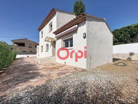 Villa à vendre 709 000 € 4 pièces 3 chambres 124 m² Basse Suane-Les Virgiles Sainte-Maxime 83120
