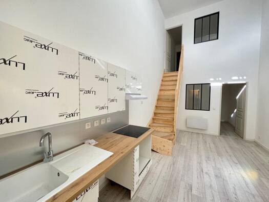 Duplex à vendre 109 000 € 6 pièces 4 chambres 87,5 m² Étage 1/3 Centre Ville-La Baume-Le Gand Sisteron 04200