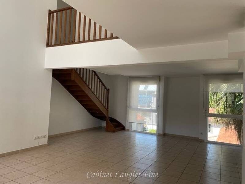 Maison à louer, 117m², MARSEILLE 8E