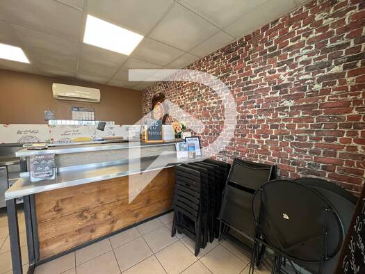 Local commercial à vendre 185 000 € 50 m² de surface de vente Vinon sur Verdon 83560