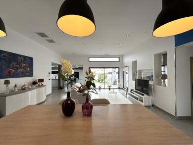 Villa à vendre 545 000 € 5 pièces 4 chambres 140 m² 601 m² de terrain Lézignan-la-Cèbe 34120