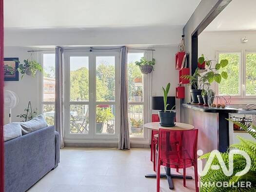 Appartement à vendre 210 000 € 3 pièces 2 chambres 61,85 m² Étage 3/4 Camaldules Yerres 91330