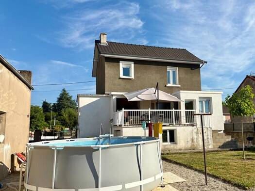 Maison à vendre 154 000 € 4 pièces 2 chambres 100 m² 686 m² de terrain Centre Ville Saint-Vallier 71230
