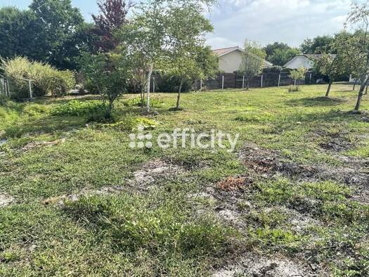 Terrain constructible viabilisé à vendre 136 000 € 800 m² de terrain Aureilhan 40200