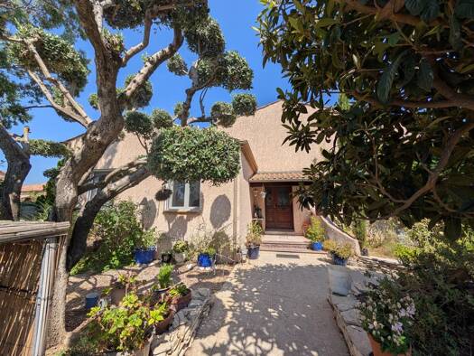 Villa à vendre 585 000 € 6 pièces 5 chambres 163 m² 868 m² de terrain Etangs et Plages Marseillan 34340