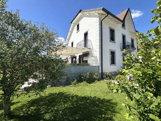Maison à vendre 795 000 € 6 pièces 3 chambres 223 m² 1 449 m² de terrain Amancy 74800