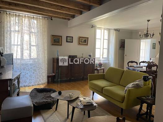Maison à vendre 229 000 € 4 pièces 3 chambres 117 m² 145 m² de terrain Préfecture Lons le Saunier 39000