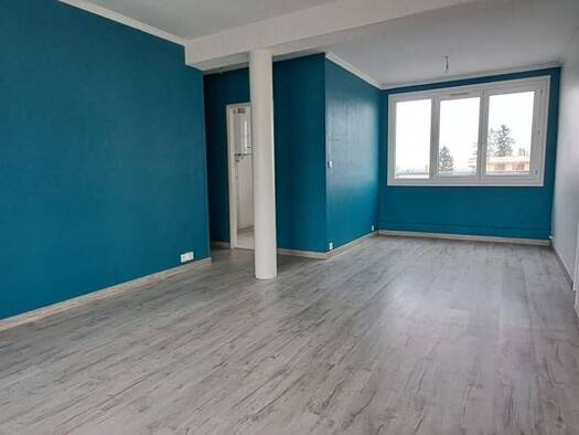 Appartement à louer 720 € 4 pièces 3 chambres 66,3 m² 4ème étage Europe-Remicourt Saint-Quentin 02100